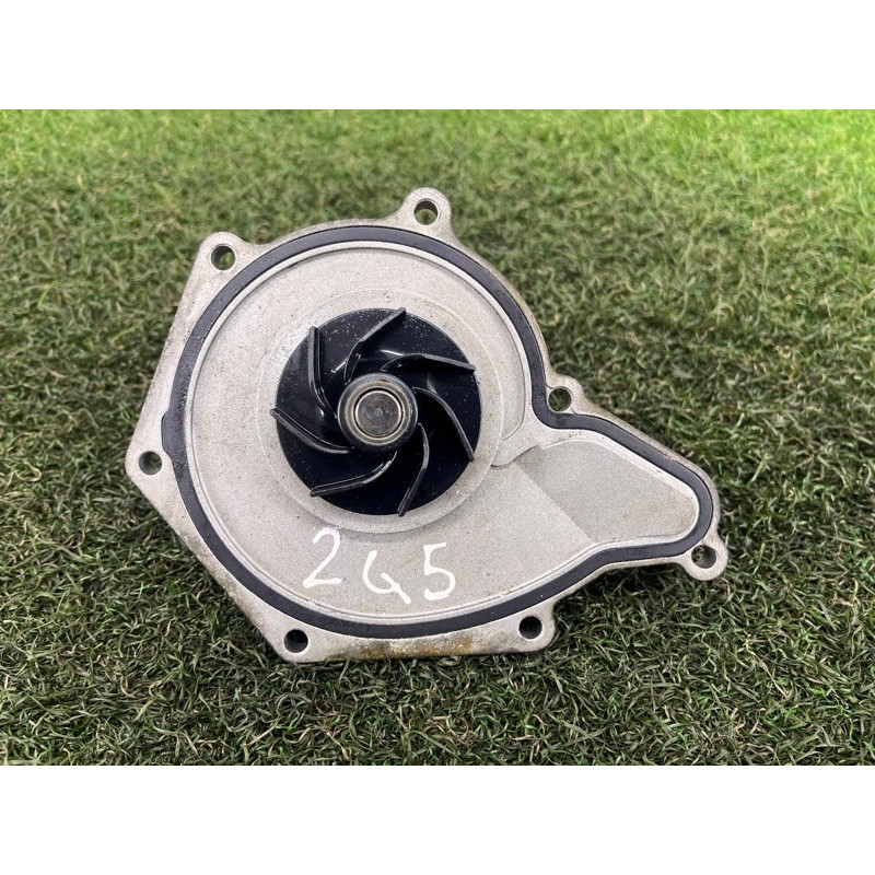 Помпа (система охлаждения) AUDI Q5 8R 2012 3.2 CALB 06E121018B