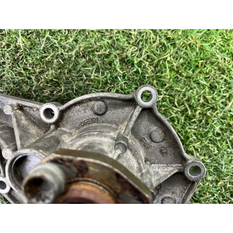 Помпа (система охлаждения) AUDI Q5 8R 2012 3.2 CALB 06E121018B