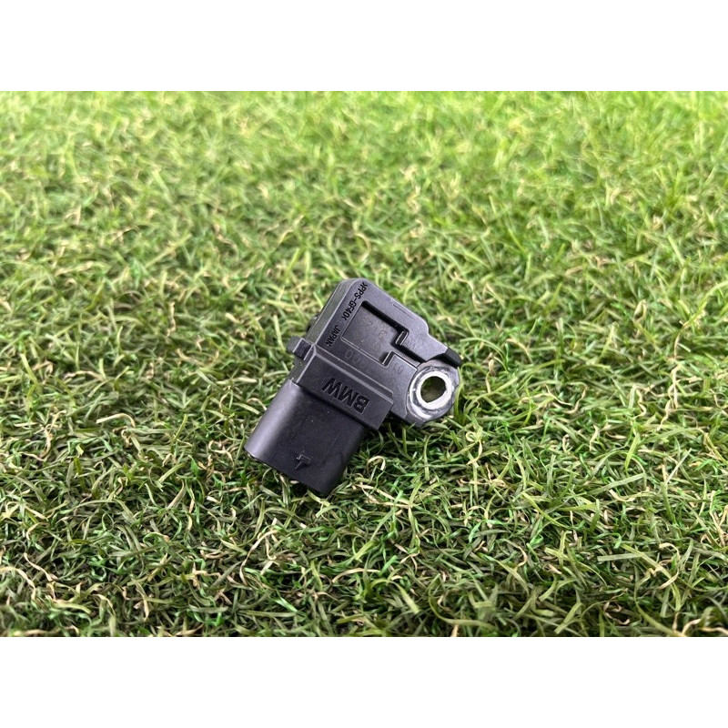 Датчик тиску у впускному колекторі (електрика двигуна) BMW 5-series G30 2017 2.0 B46B20 13628637900