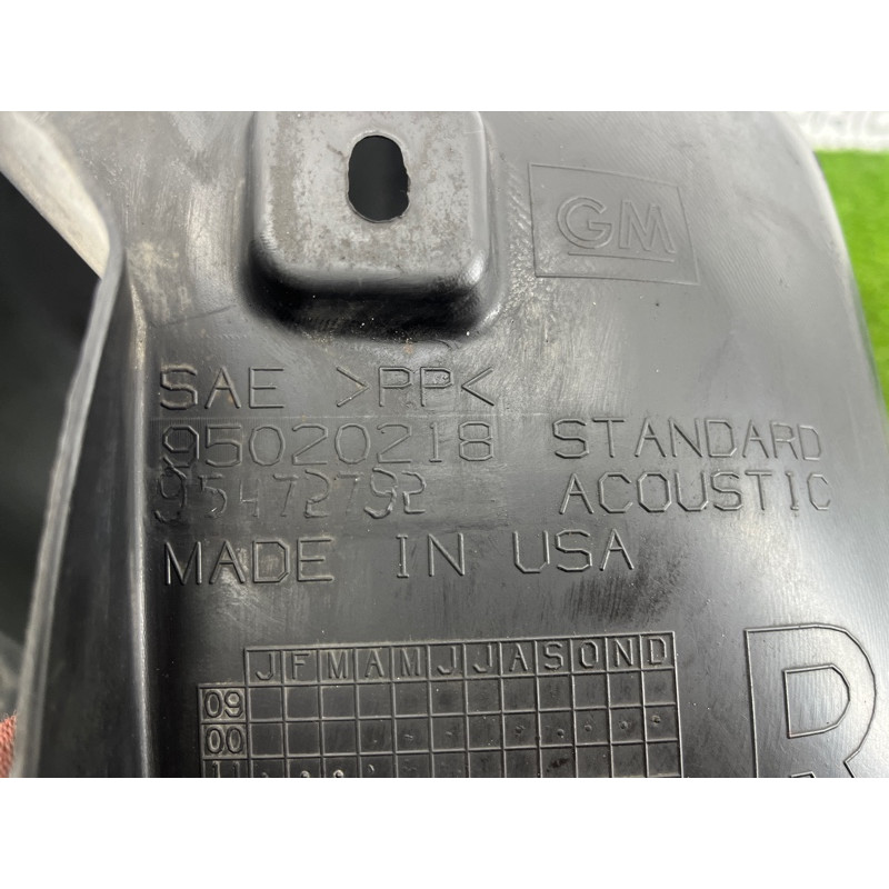 Подкрылок (кузов и элементы) CHEVROLET Cruze J300 2011 1.4 95472792