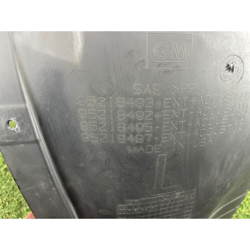 Подкрылок (кузов и элементы) CHEVROLET Cruze J300 2011 1.4 95366412