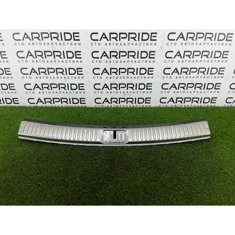 Накладка замка кришки багажника (салон) Volkswagen Touareg NF 2012 3.0 7P0863459F5R5