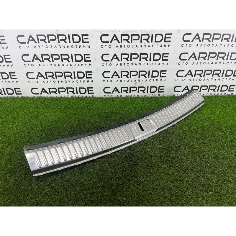 Накладка замка кришки багажника (салон) Volkswagen Touareg NF 2012 3.0 7P0863459F5R5