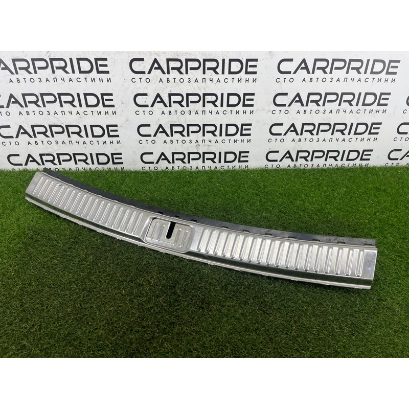 Накладка замка кришки багажника (салон) Volkswagen Touareg NF 2012 3.0 7P0863459F5R5