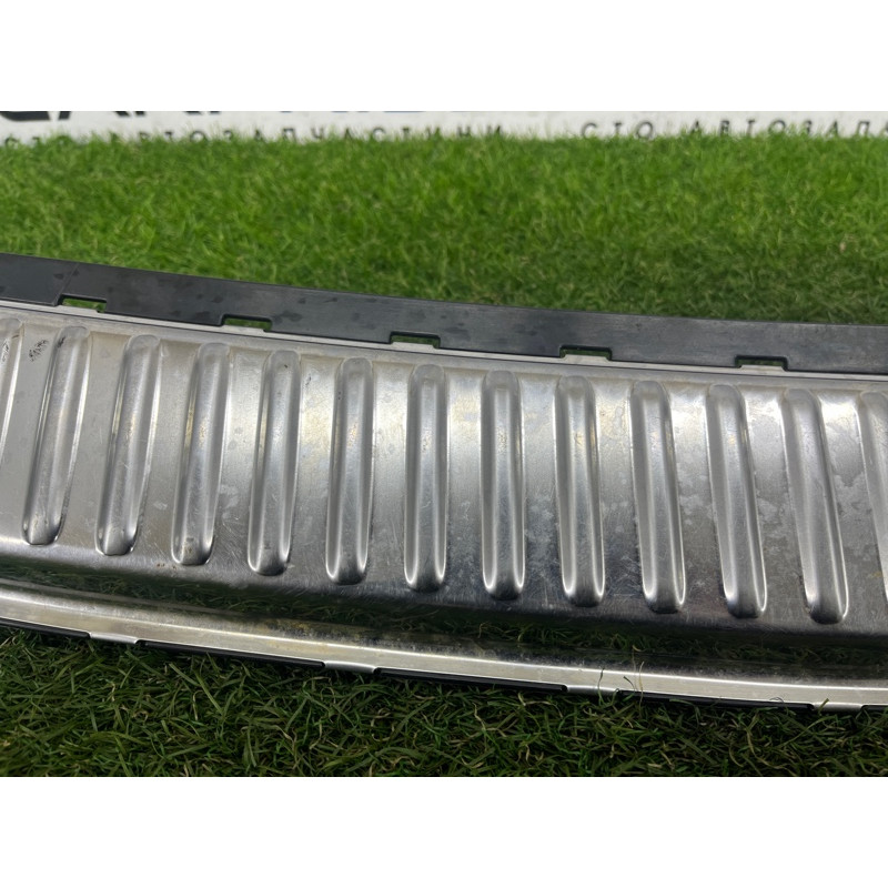 Накладка замка кришки багажника (салон) Volkswagen Touareg NF 2012 3.0 7P0863459F5R5