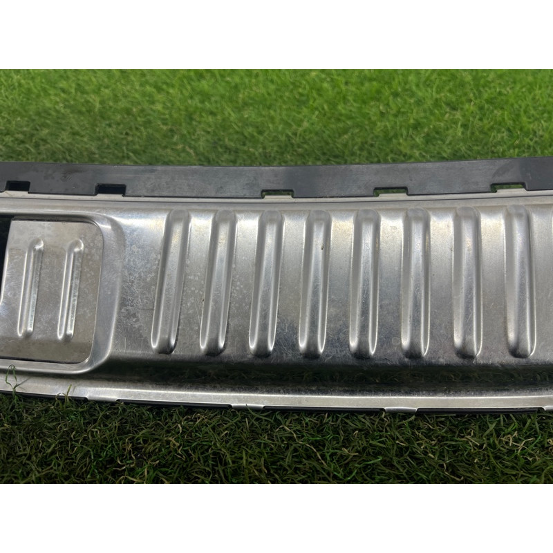 Накладка замка кришки багажника (салон) Volkswagen Touareg NF 2012 3.0 7P0863459F5R5