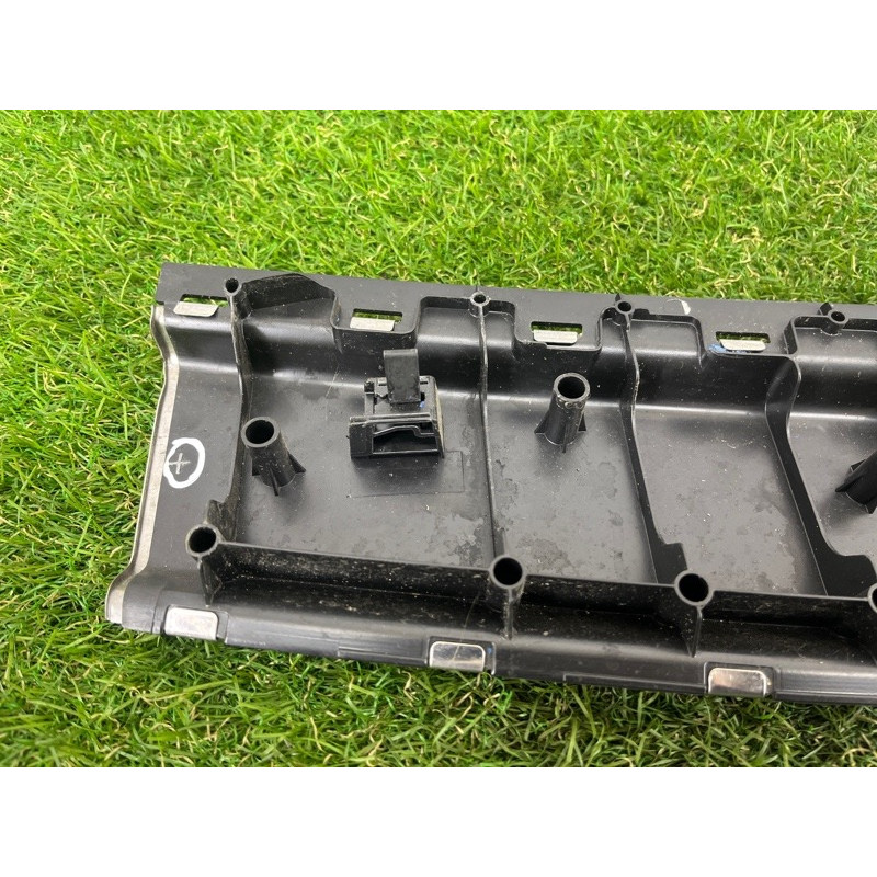 Накладка замка кришки багажника (салон) Volkswagen Touareg NF 2012 3.0 7P0863459F5R5