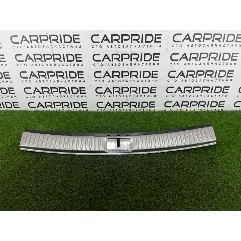 Накладка замка кришки багажника (салон) Volkswagen Touareg NF 2012 3.6 7P0863459F5R5