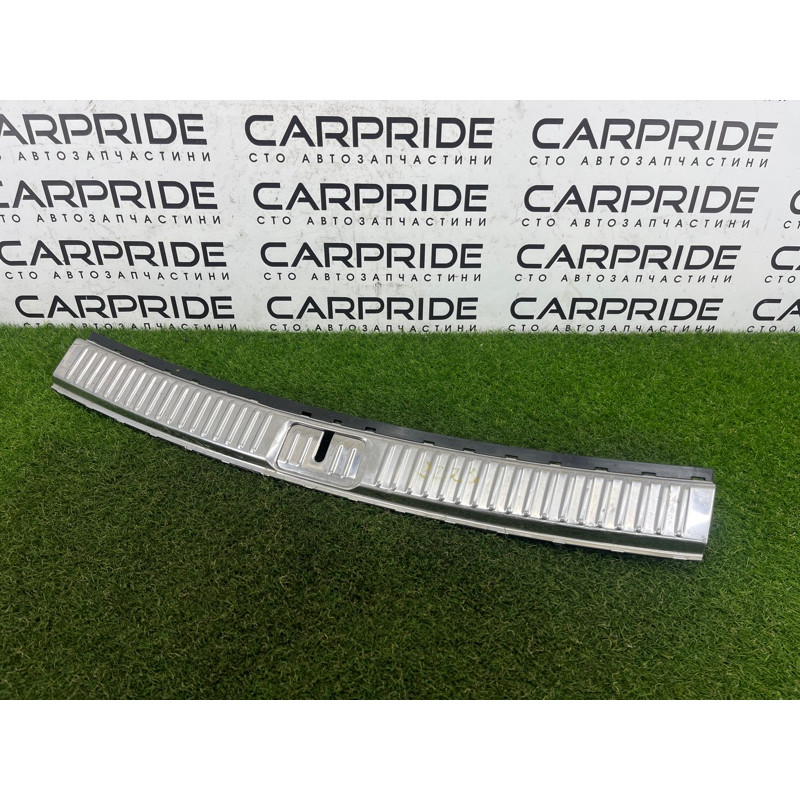 Накладка замка кришки багажника (салон) Volkswagen Touareg NF 2012 3.6 7P0863459F5R5