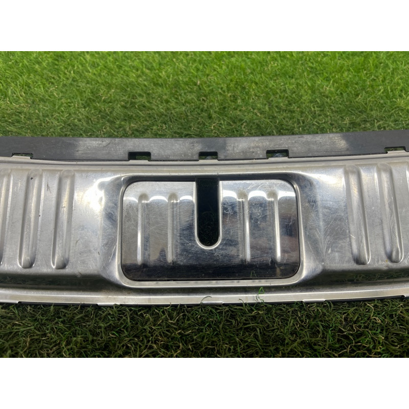 Накладка замка кришки багажника (салон) Volkswagen Touareg NF 2012 3.6 7P0863459F5R5