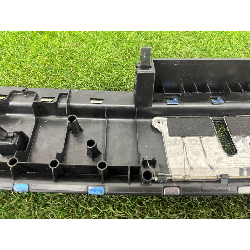 Накладка замка кришки багажника (салон) Volkswagen Touareg NF 2012 3.6 7P0863459F5R5