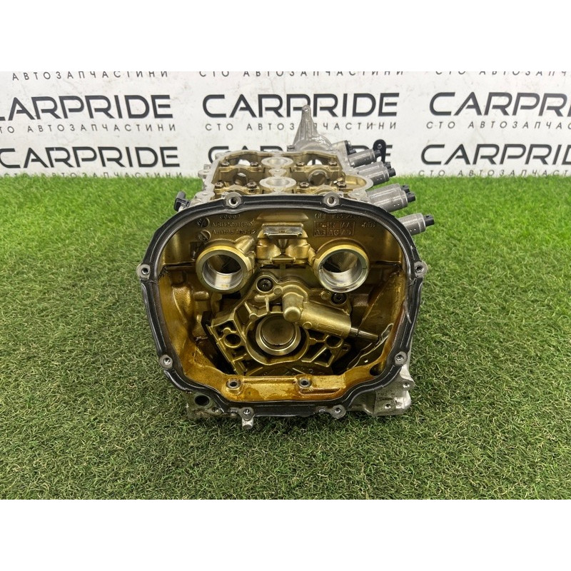 Головка блока цилиндров (двигатель и элементы) AUDI Q5 8R 2012 3.2 CALB 06E103065B