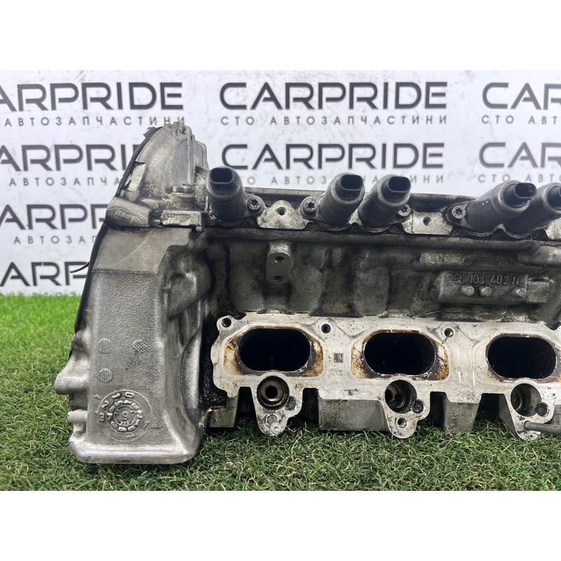 Головка блока цилиндров (двигатель и элементы) AUDI Q5 8R 2012 3.2 CALB 06E103065B