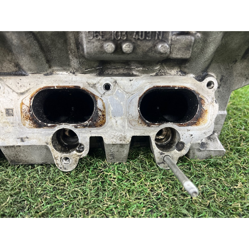 Головка блока цилиндров (двигатель и элементы) AUDI Q5 8R 2012 3.2 CALB 06E103065B