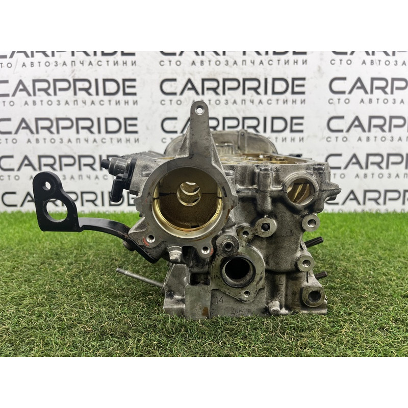 Головка блока цилиндров (двигатель и элементы) AUDI Q5 8R 2012 3.2 CALB 06E103065B