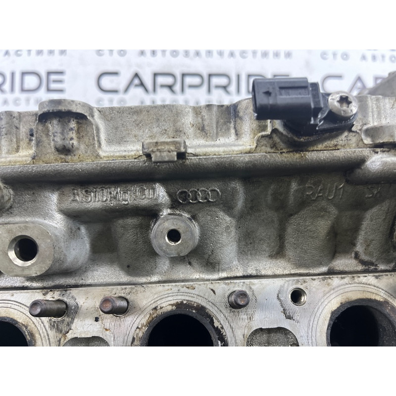 Головка блока цилиндров (двигатель и элементы) AUDI Q5 8R 2012 3.2 CALB 06E103065B