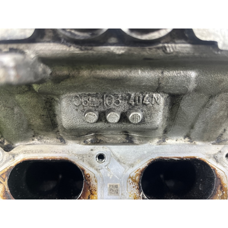 Головка блока цилиндров (двигатель и элементы) AUDI Q5 8R 2012 3.2 CALB 06E103066B