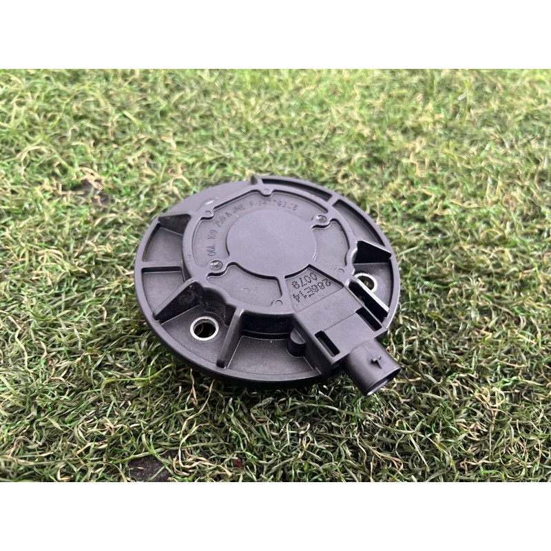 Клапан фазорегулятора (электрика двигателя) AUDI A3 8V 2015 1.8 06L109259A