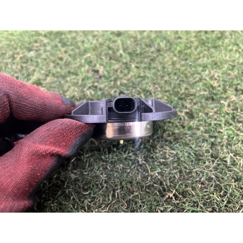 Клапан фазорегулятора (электрика двигателя) AUDI A3 8V 2015 1.8 06L109259A