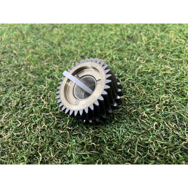 Шестерня балансирного вала (двигатель и элементы) AUDI A3 8V 2015 1.8 06K103319A