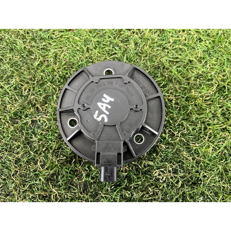 Клапан фазорегулятора (електрика двигуна) AUDI A4 B9 2017 2.0 06L109259A