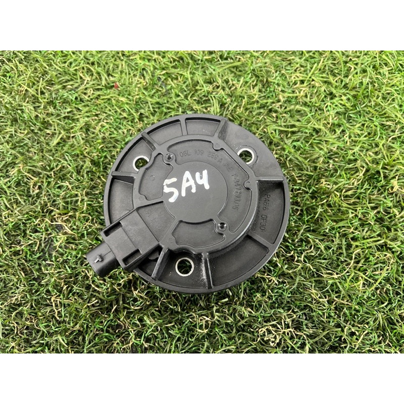 Клапан фазорегулятора (електрика двигуна) AUDI A4 B9 2017 2.0 06L109259A