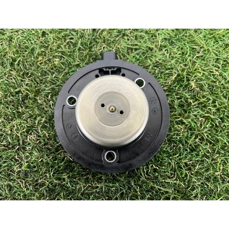 Клапан фазорегулятора (електрика двигуна) AUDI A4 B9 2017 2.0 06L109259A