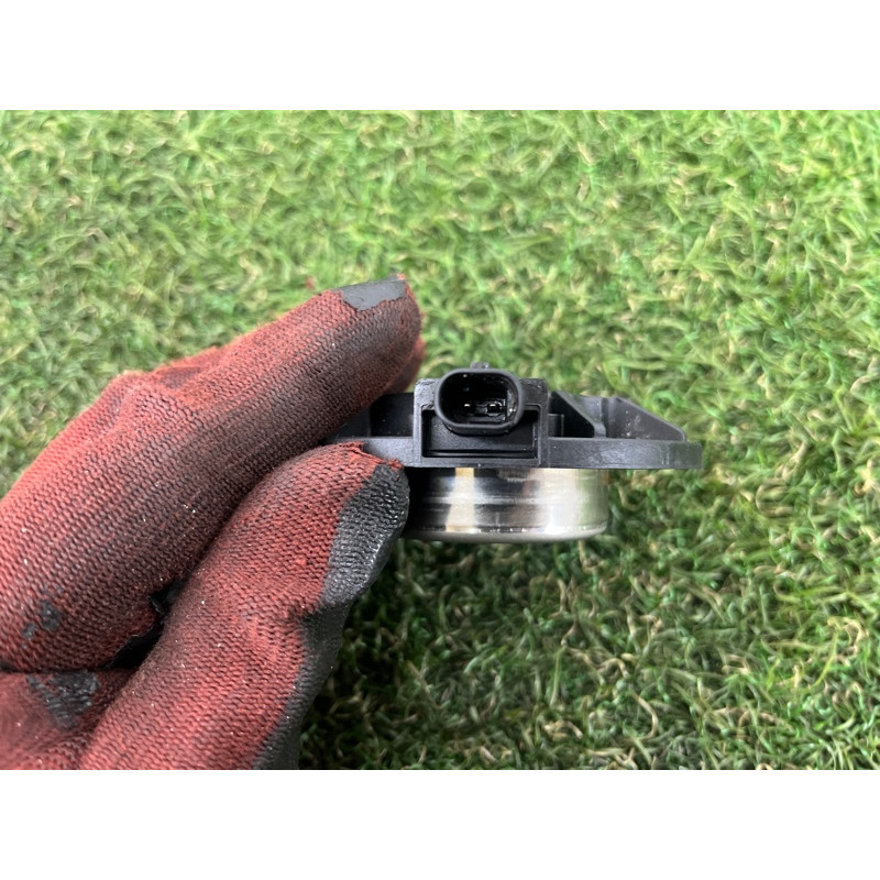 Клапан фазорегулятора (електрика двигуна) AUDI A4 B9 2017 2.0 06L109259A