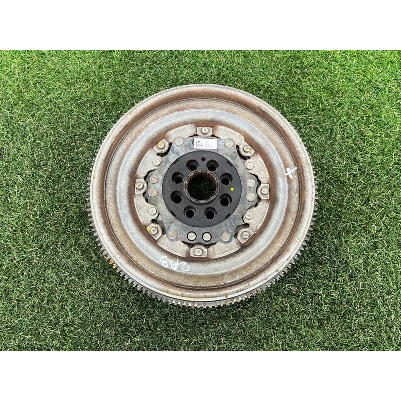 Маховик (двигатель и элементы) AUDI A3 8V 2018 2.0 CZRA 06K105266AC