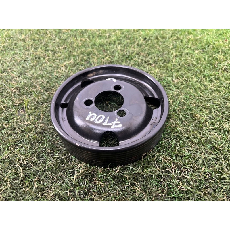 Шкив помпы (система охлаждения) Volkswagen Touareg FL 2015 3.6 021121031D