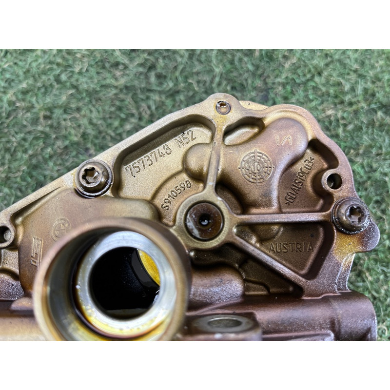 Маслонасос (двигатель и элементы) BMW 5-series F10 2011 3.0 11417573748