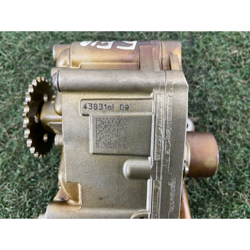 Маслонасос (двигатель и элементы) BMW 5-series F10 2011 3.0 11417573748