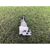 Личинка замка двери с ключом