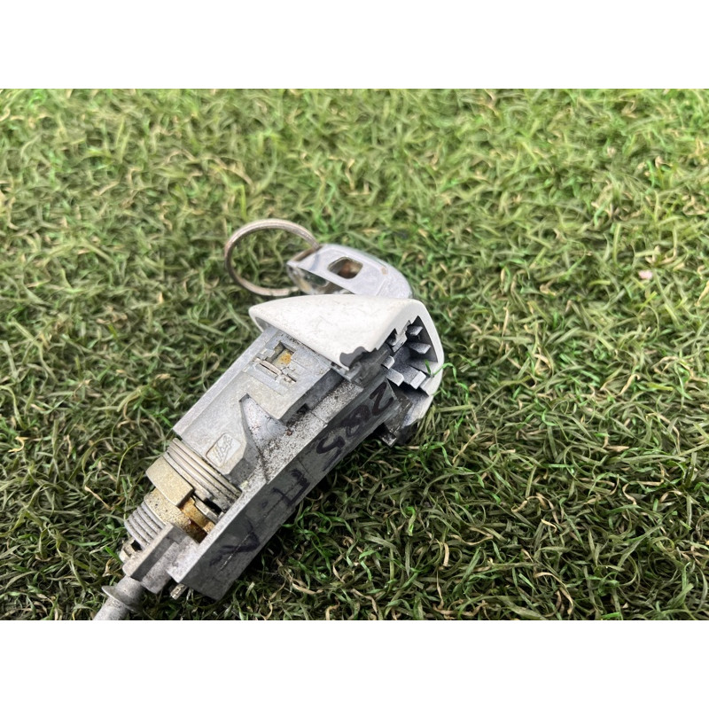 Личинка замка двери с ключом (кузов и элементы) AUDI Q5 8R 2012 3.2 CALB 107837167BH