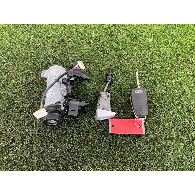 Замок зажигания (электрика) AUDI A3 8V 2015 1.8 1K0905851B