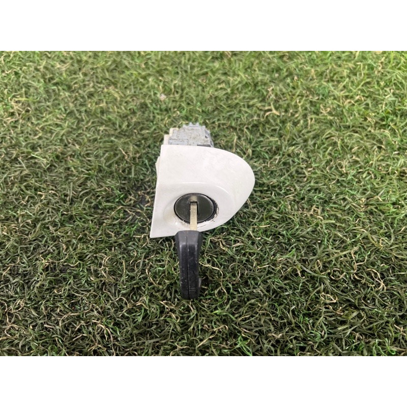 Личинка замка двери с ключом (кузов и элементы) BMW 4-series F32 2015 2.0 51217310729