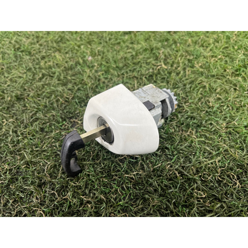 Личинка замка двери с ключом (кузов и элементы) BMW 4-series F32 2015 2.0 51217310729