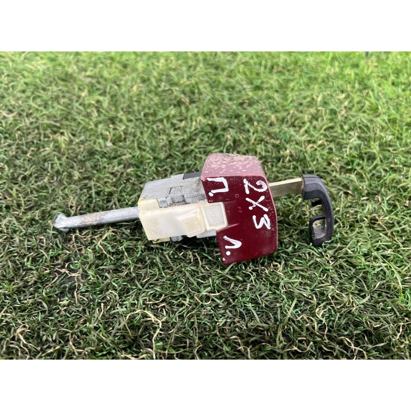 Личинка замка двери с ключом (кузов и элементы) BMW X3 F25 2012 3.0 51217290473