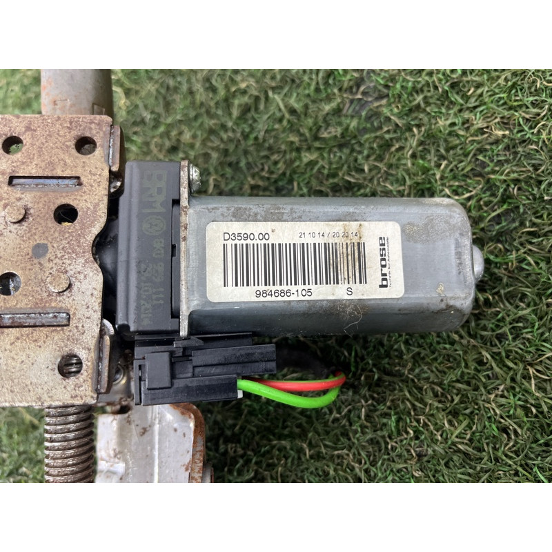 Моторчик регулировки сидения (электрика) Volkswagen Touareg FL 2015 3.6 8K0959111