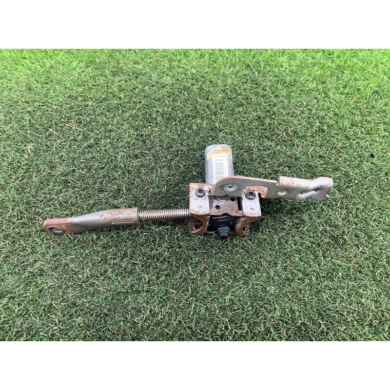 Моторчик регулировки сидения (электрика) Volkswagen Touareg FL 2015 3.6 8K0959112