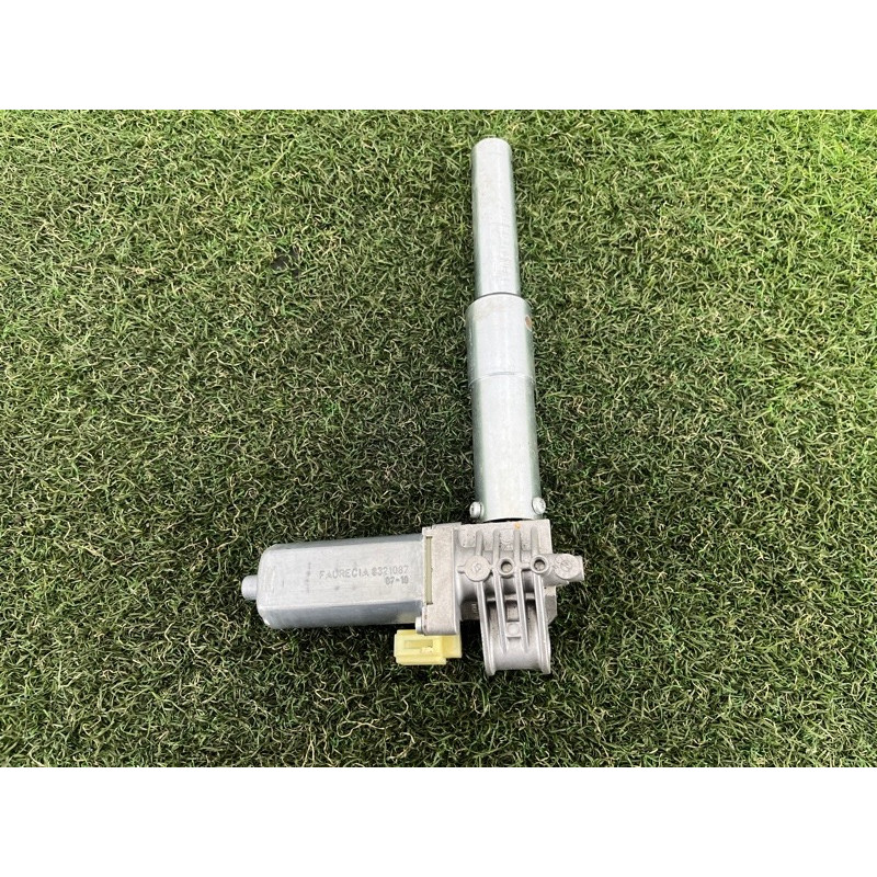 Моторчик регулировки сидения (электрика) BMW X5 E70 2008 3.0 N52N 67317121066