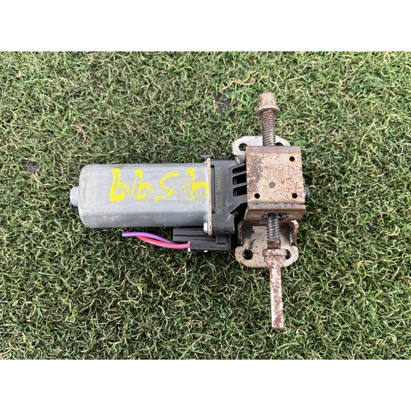 Моторчик регулировки сидения (электрика) Volkswagen Touareg FL 2015 3.6 8K0959761