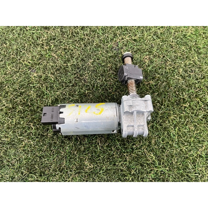 Моторчик регулировки сидения (электрика) AUDI Q5 8R 2012 3.2 CALB 5N0959762D