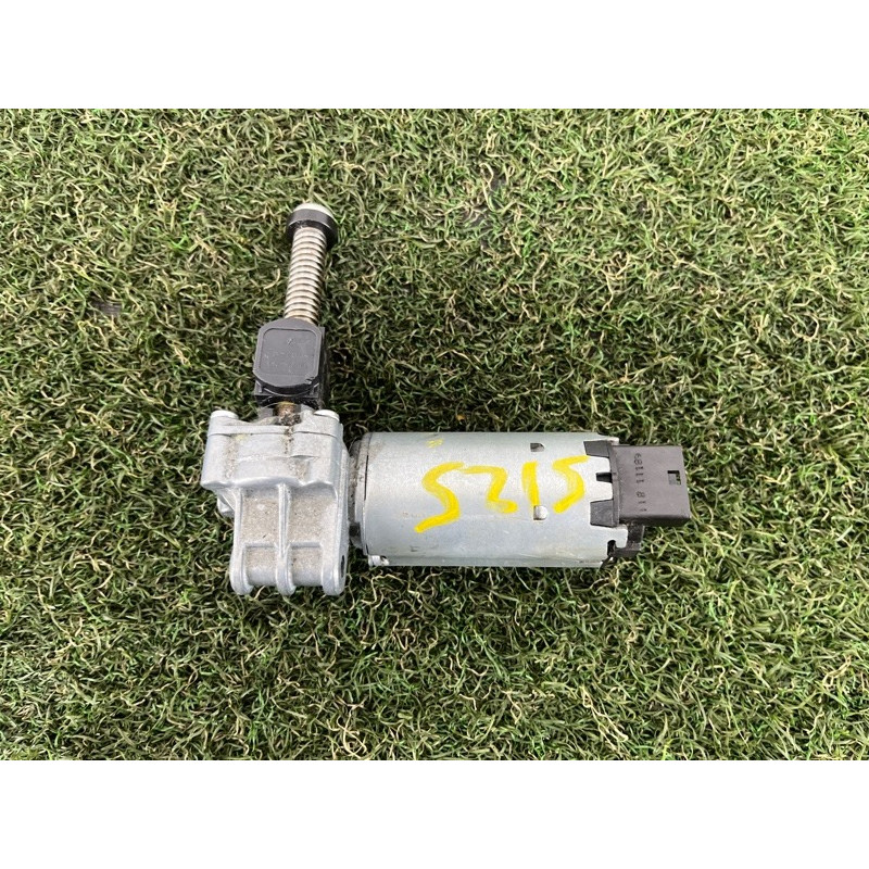 Моторчик регулировки сидения (электрика) AUDI Q5 8R 2012 3.2 CALB 5N0959761C