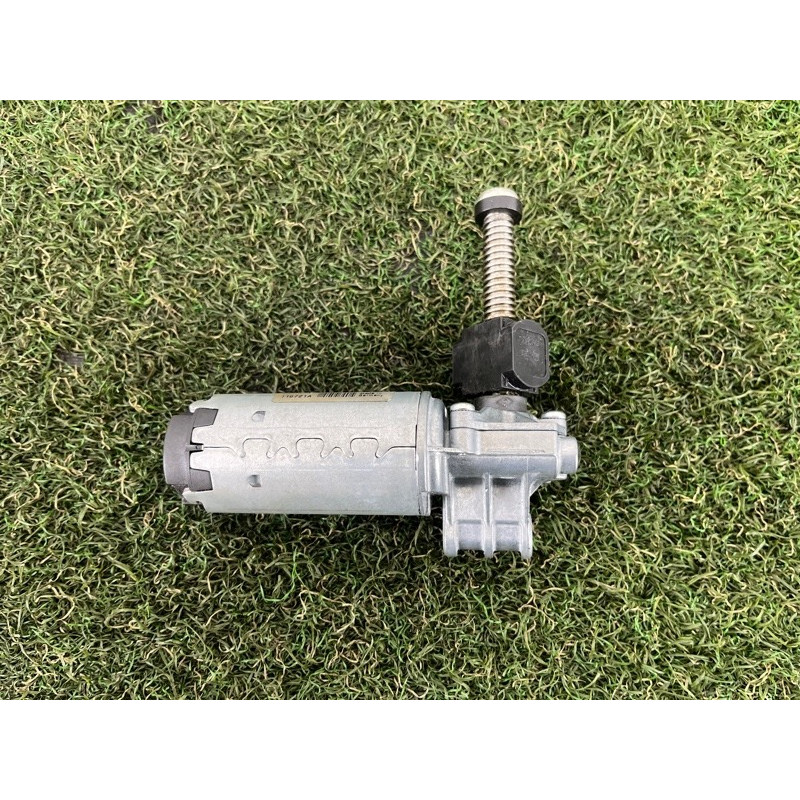 Моторчик регулировки сидения (электрика) AUDI Q5 8R 2012 3.2 CALB 5N0959761C