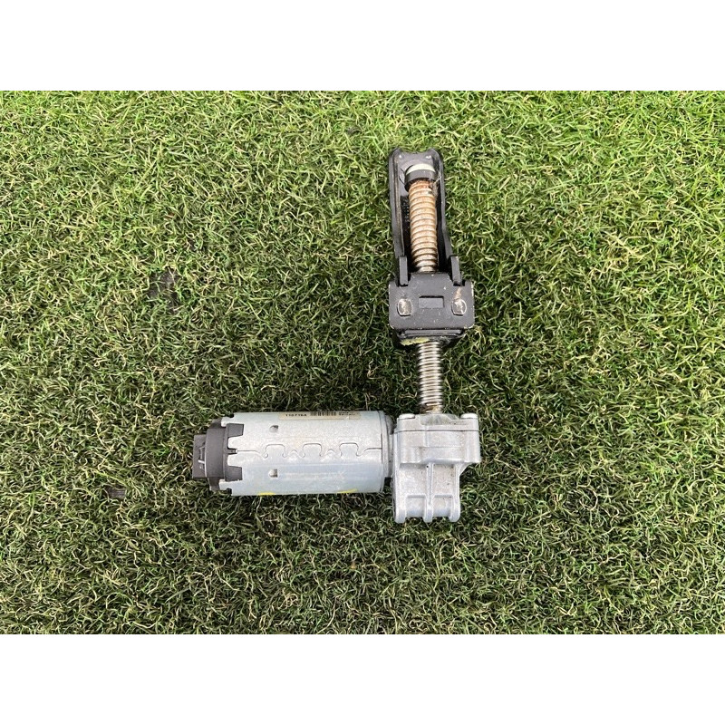 Моторчик регулировки сидения (электрика) AUDI Q5 8R 2012 3.2 CALB 5N0959111A