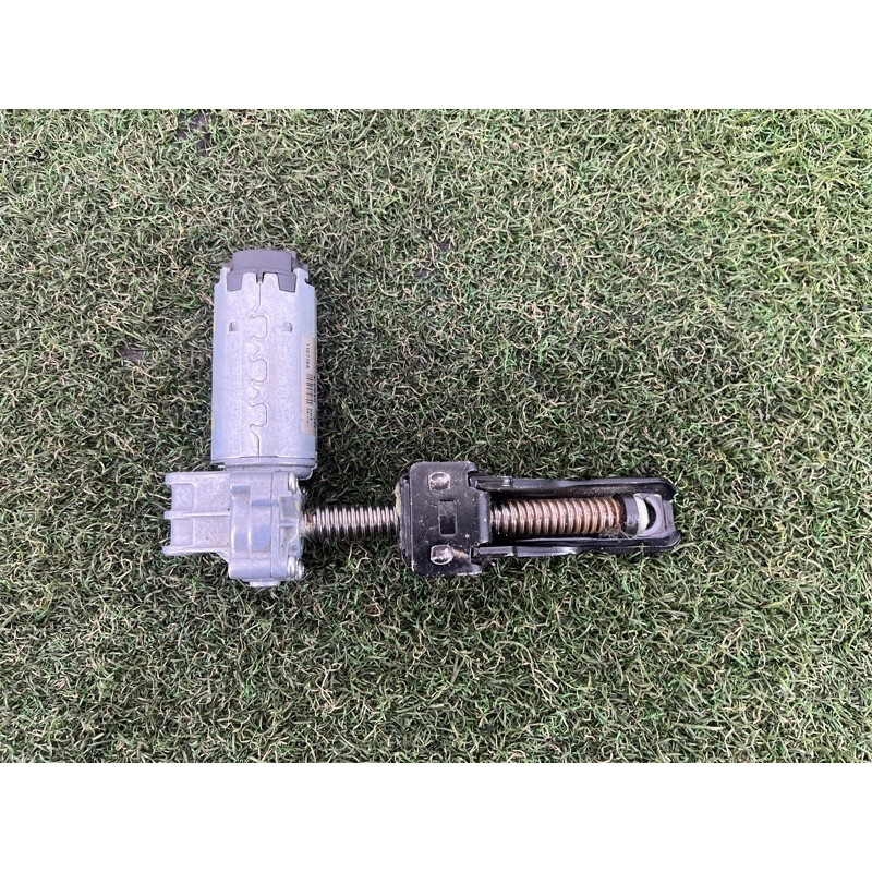 Моторчик регулировки сидения (электрика) AUDI Q5 8R 2012 3.2 CALB 5N0959111A