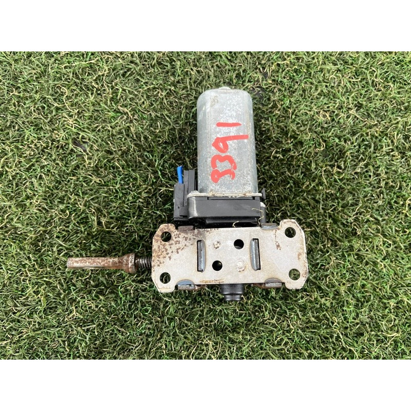 Моторчик регулировки сидения (электрика) Volkswagen Touareg FL 2015 3.6 8K0959762