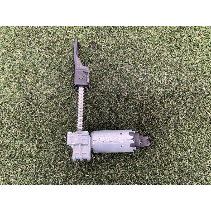 Моторчик регулировки сидения (электрика) AUDI Q5 8R 2012 3.2 CALB 5N0959112B