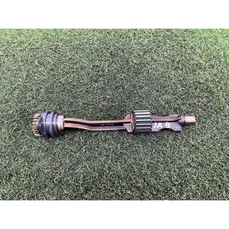 Балансирный вал (двигатель и элементы) AUDI A3 8V 2015 1.8 06H198205Q